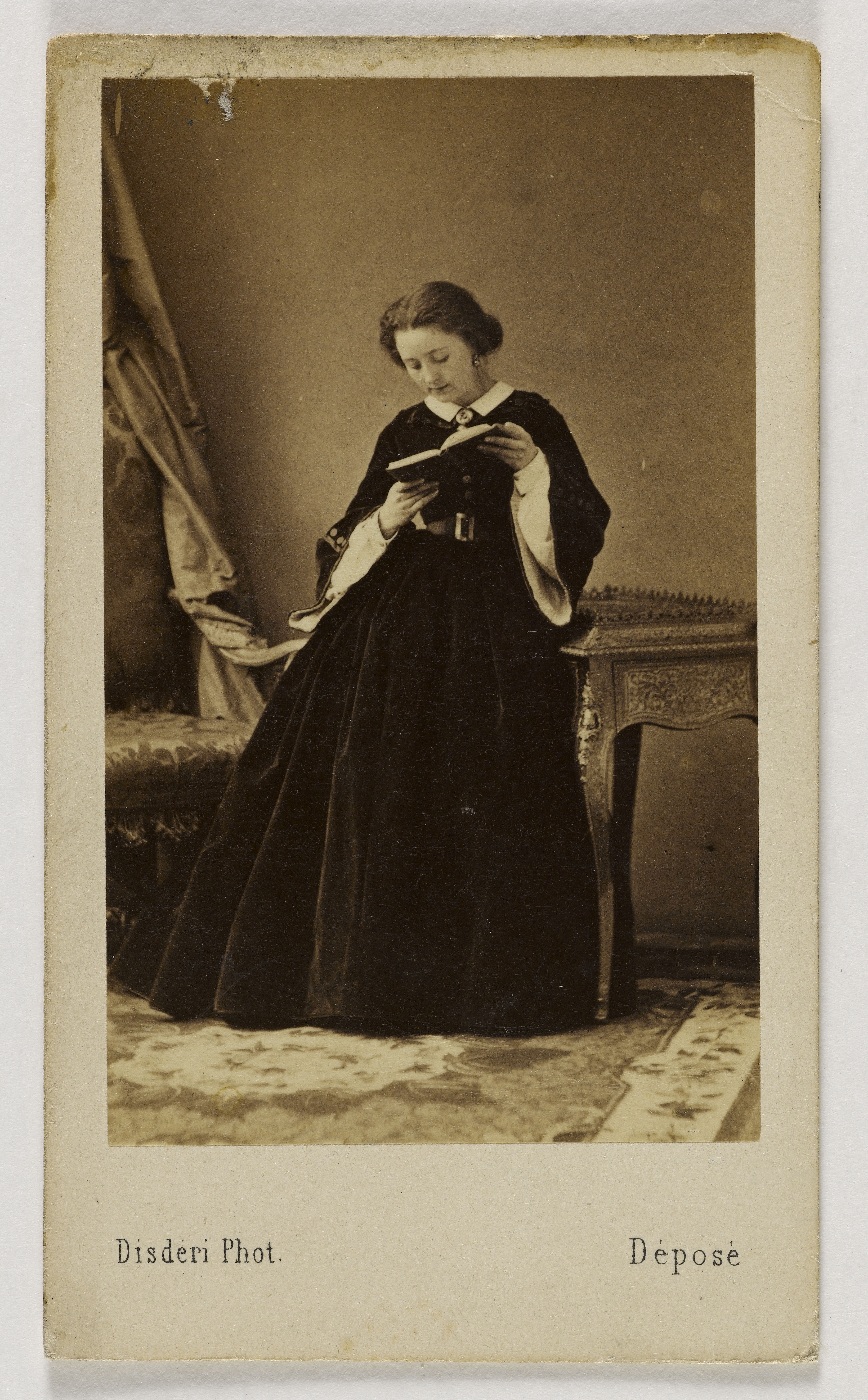 André-Adolphe-Eugène Disdéri, Portrait de Deschamps Rose, (née Céleste Rose Beauregard), (1845-?), (actrice)