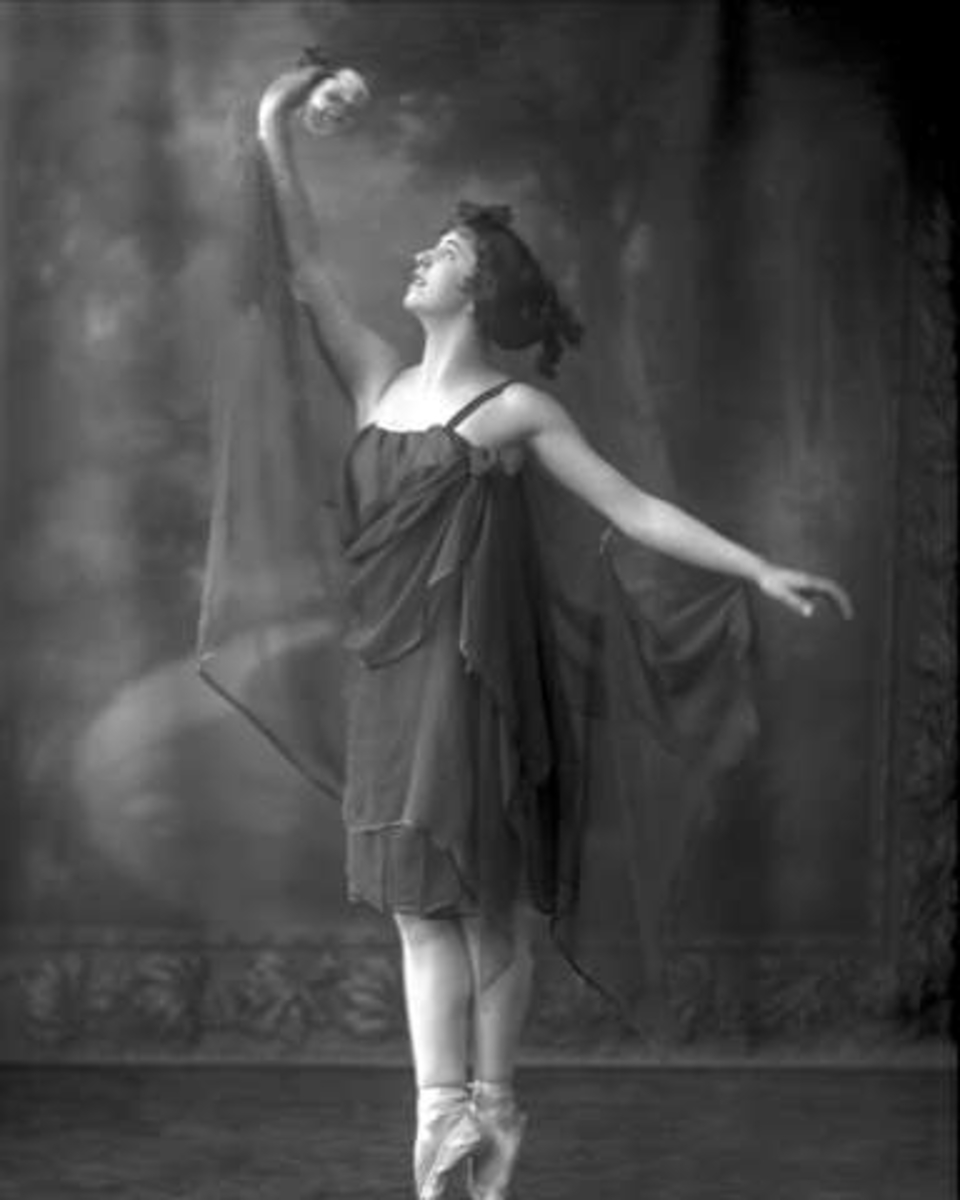 Gustav Borgen, Portrett, kvinne danser ballett. Frøken Buttedal.