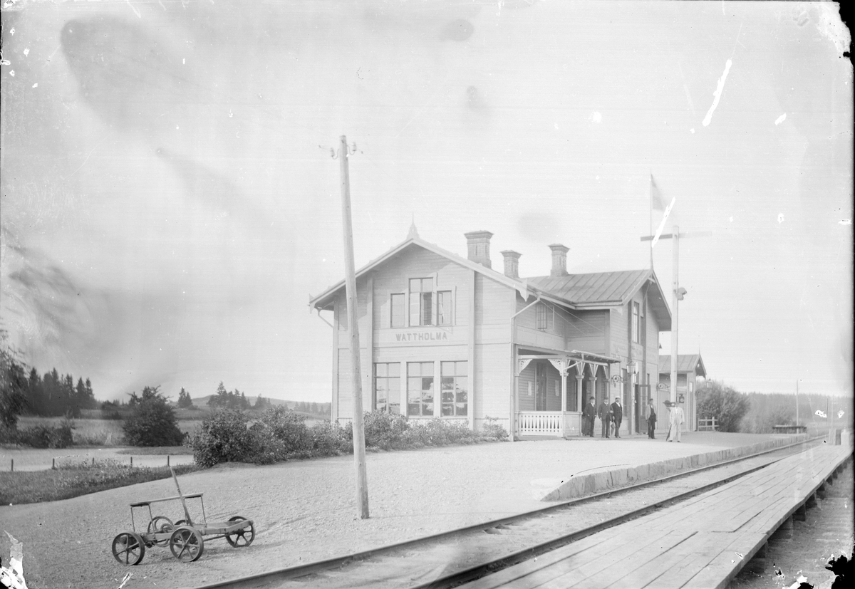 Henri Osti's Fotografiateliér, "Stationen i Wattholma", Lena socken, Uppsala 1897