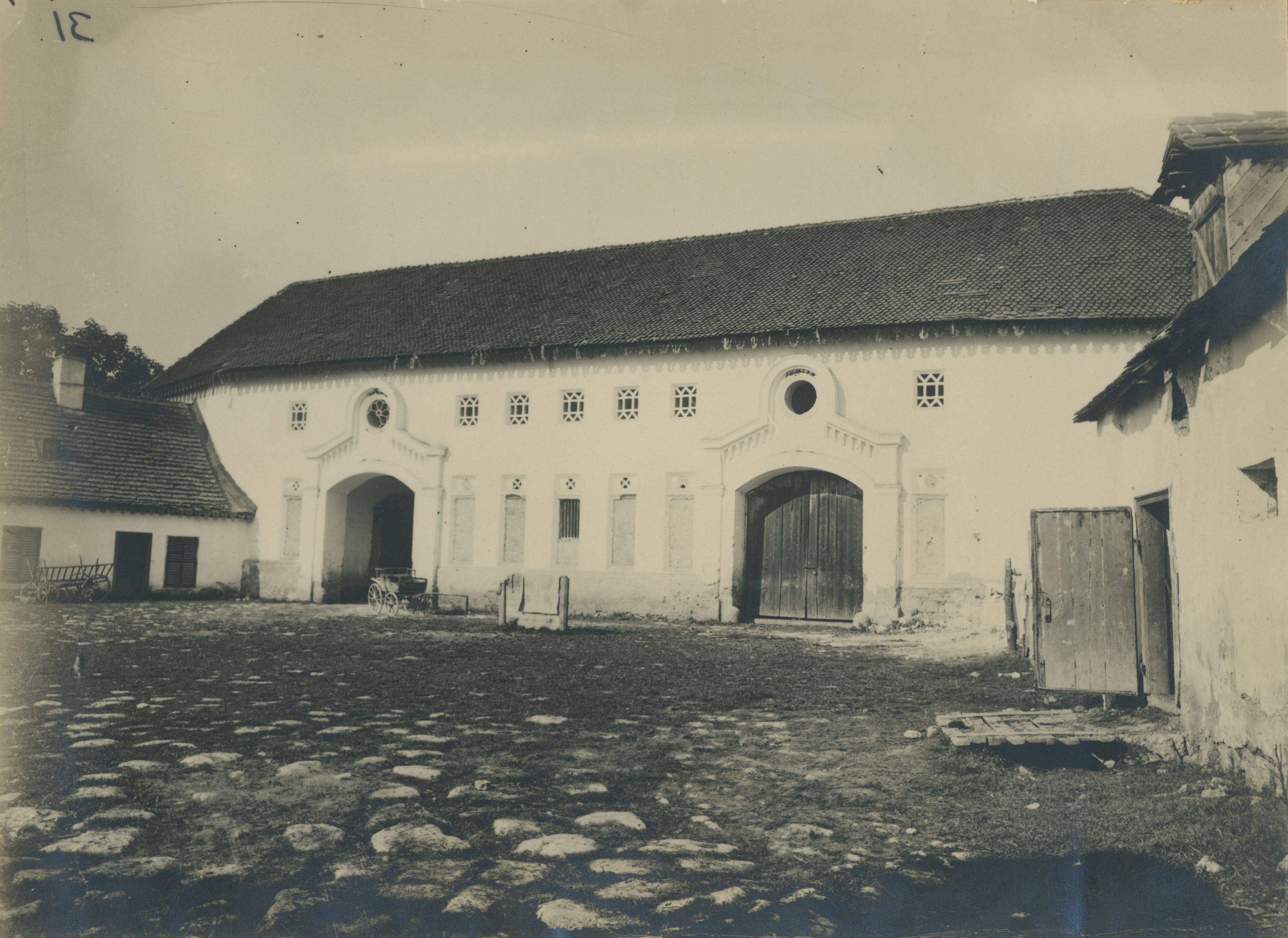 neutvrđen autor, Klenovnik - dvorac Drašković, staje