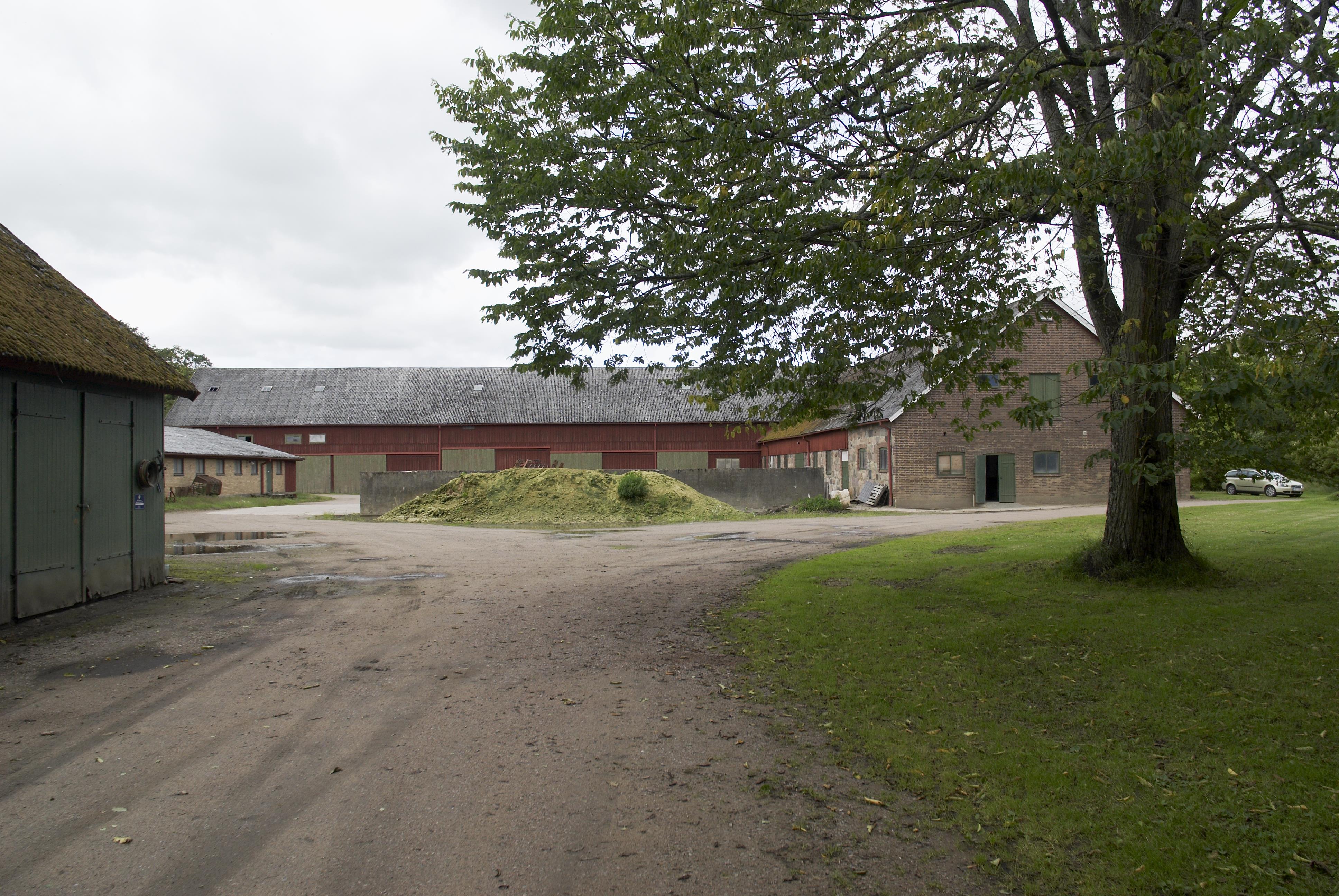 Bengt A Lundberg, Hjälmshults kungsgård
