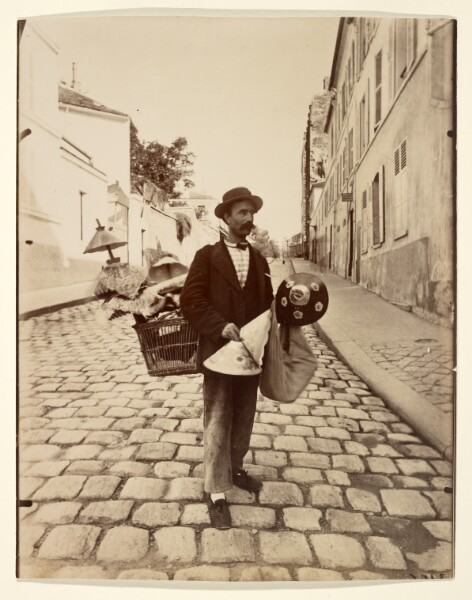 Eugène Atget, Marchand d'Abat-jour (Lampshade Merchant)