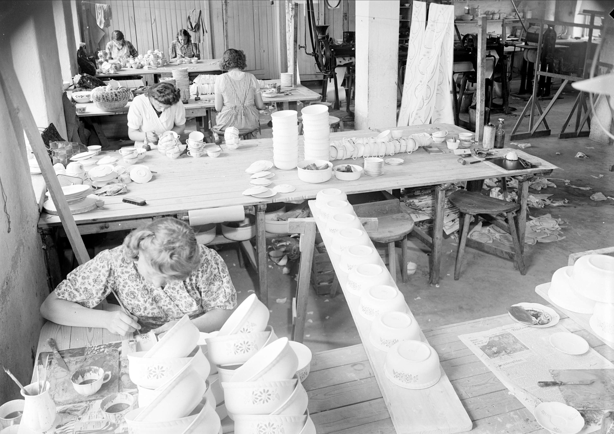 Gunnar Sundgren, Porslinsmålning, sannolikt vid Gefle Porslinsfabriks AB, Gävle