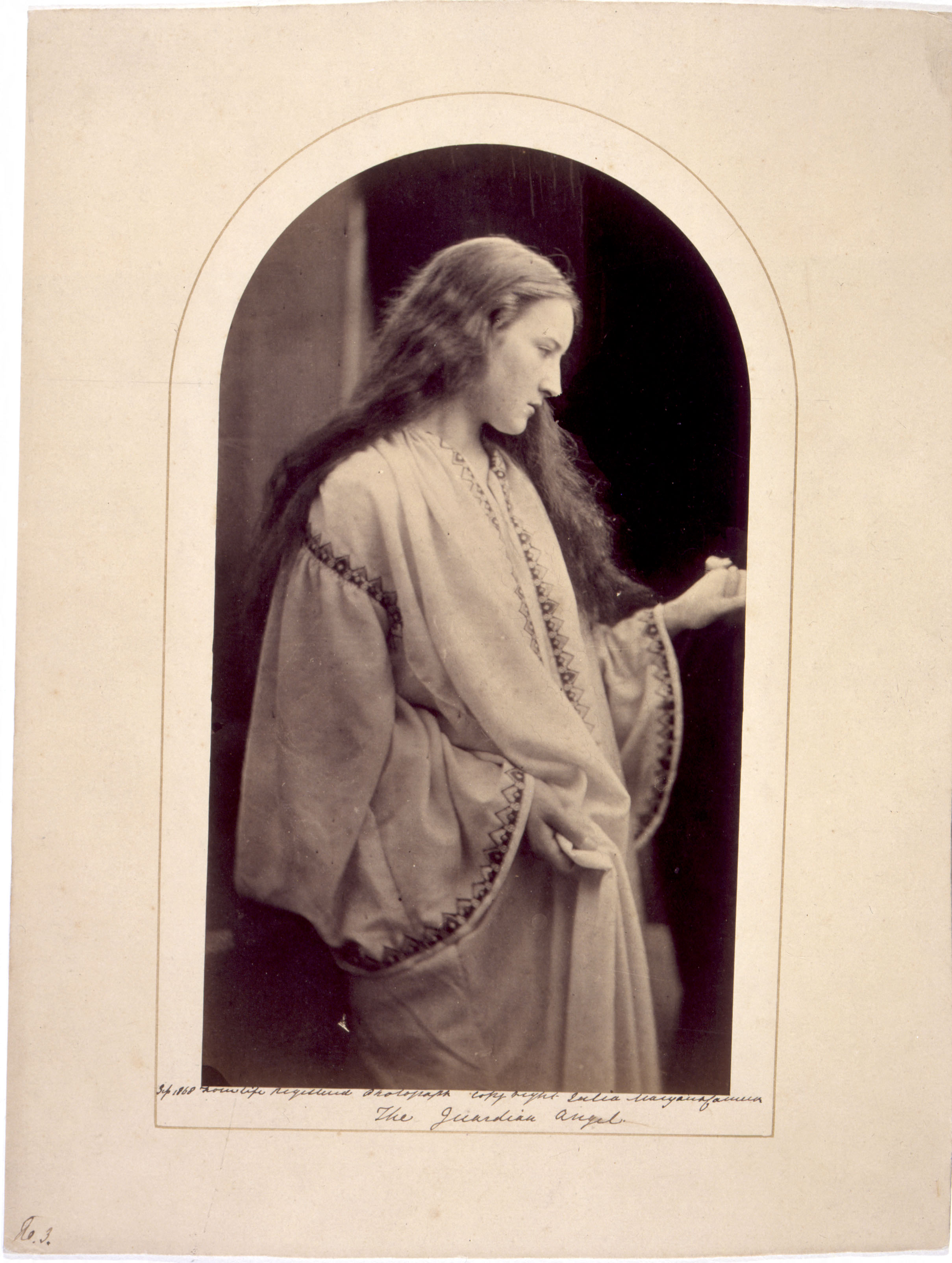 Julia Margaret Cameron, "The Guardian Angel" (L'ange gardien) Hattie Campbell