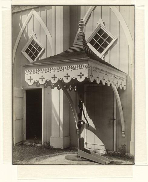 Walker Evans, Gingerbread, Pump House, Kennebunk, Maine / Maine Pump / Pump, Wedding-Cake House, Kennebunkport, Maine