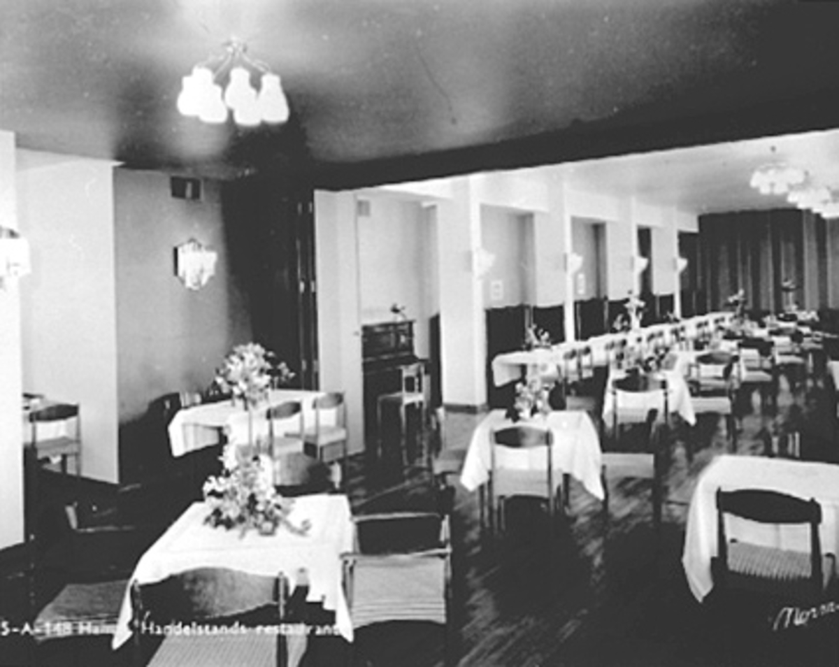 Anno Domkirkeodden, INTERIØR, HAMAR HANDELSSTANDS RESTAURANT, "SENERE GIRAFFEN", STRANDGATA 45