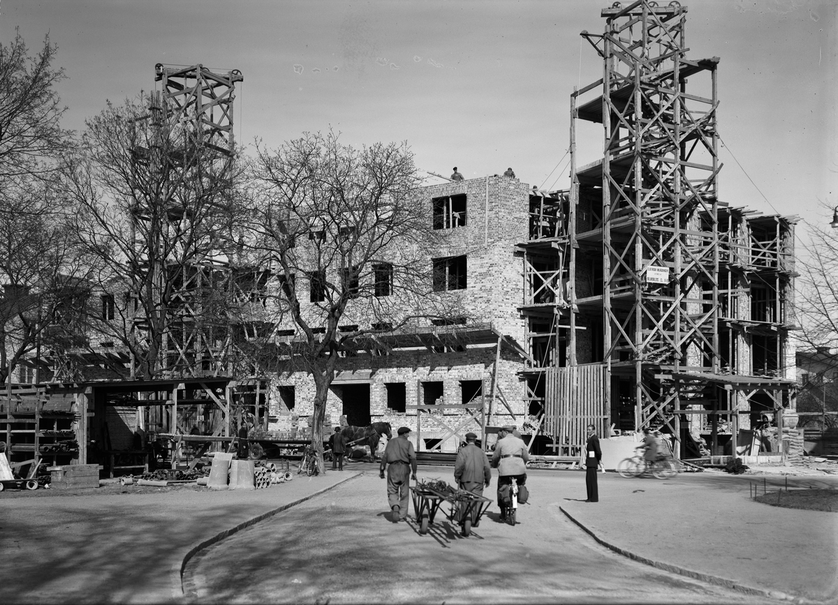Paul Sandberg, Flerbostadshus under byggnation, Börjegatan - Odensgatan, Uppsala 1945