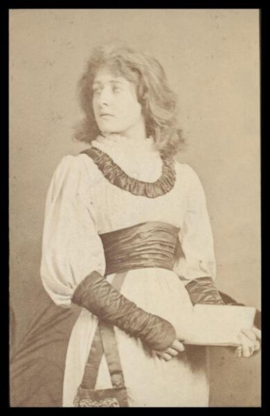 London Stereoscopic and Photographic Company, Guy Little Theatrical Photograph