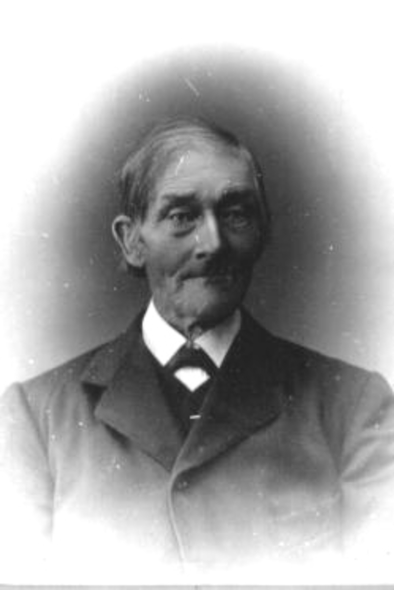 Anno Domkirkeodden, Lars Egeberg (Antagelig Lars Jensen født 1825 i Slåttsveen). Snekker og båtbygger.