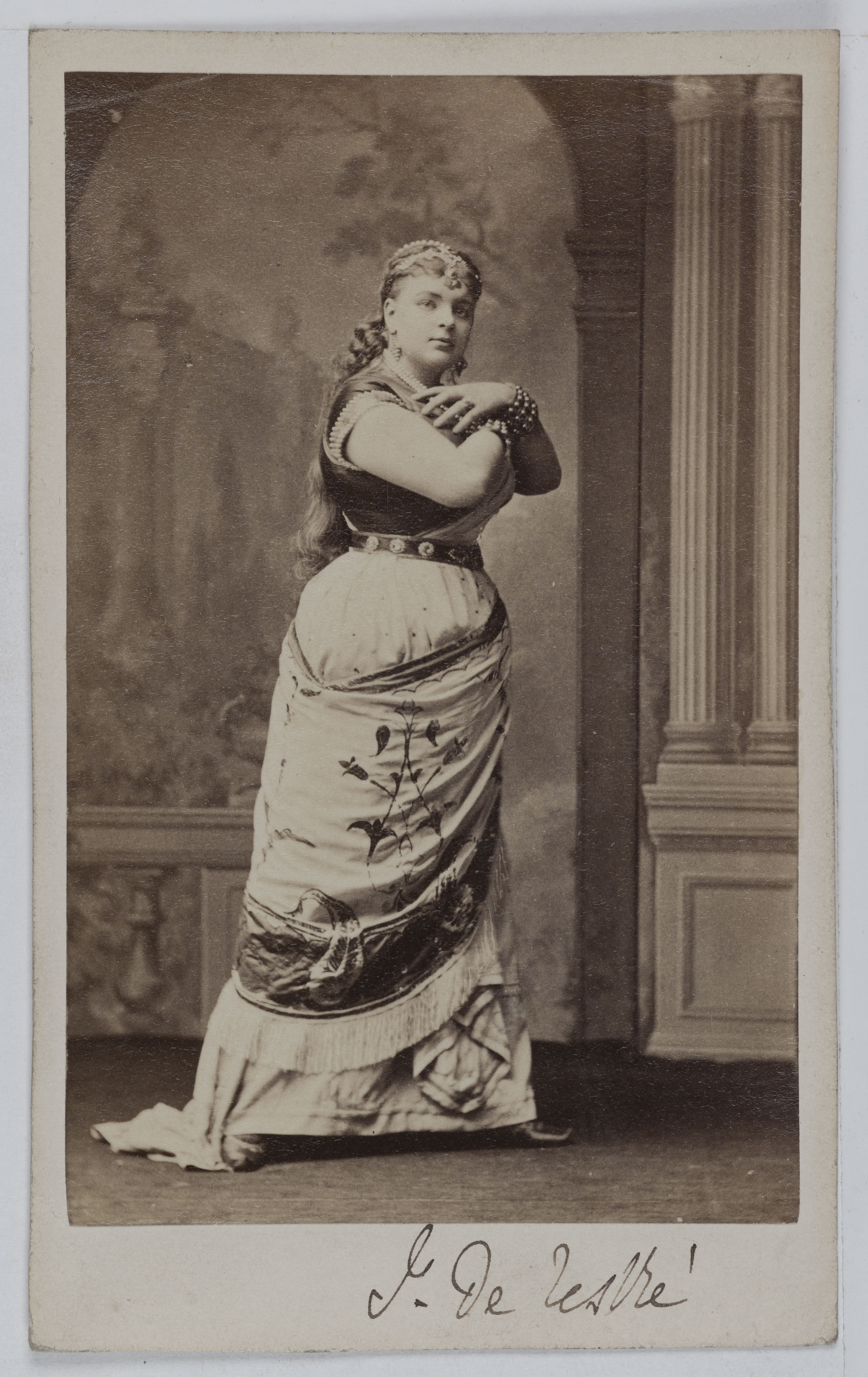 Anonyme, Portrait de Joséphine Rescke (1855-1891), cantatrice polonaise à l'Opéra.
