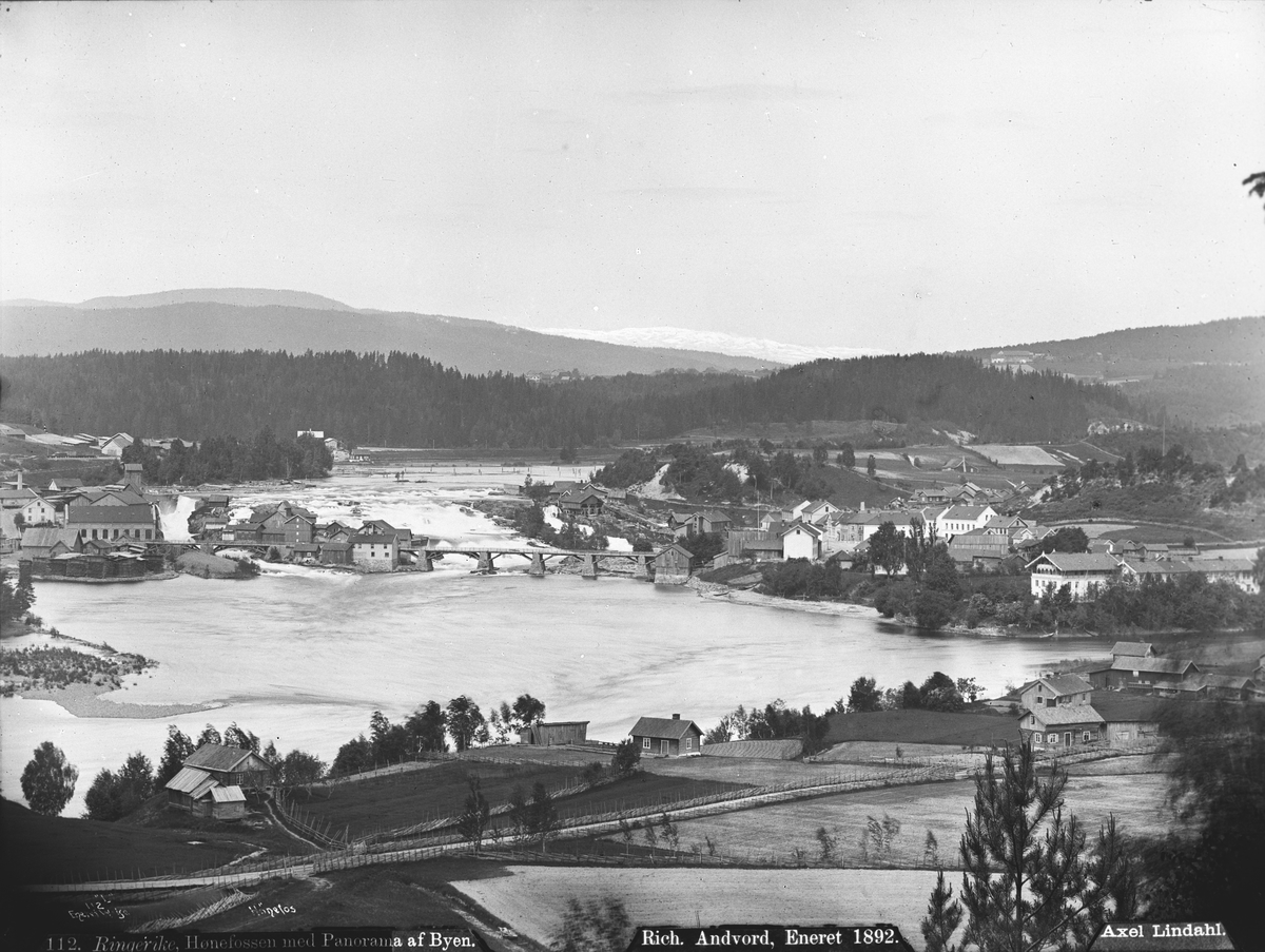 Axel Lindahl, Prot: Ringerike Hønefossen med Panorama af Byen