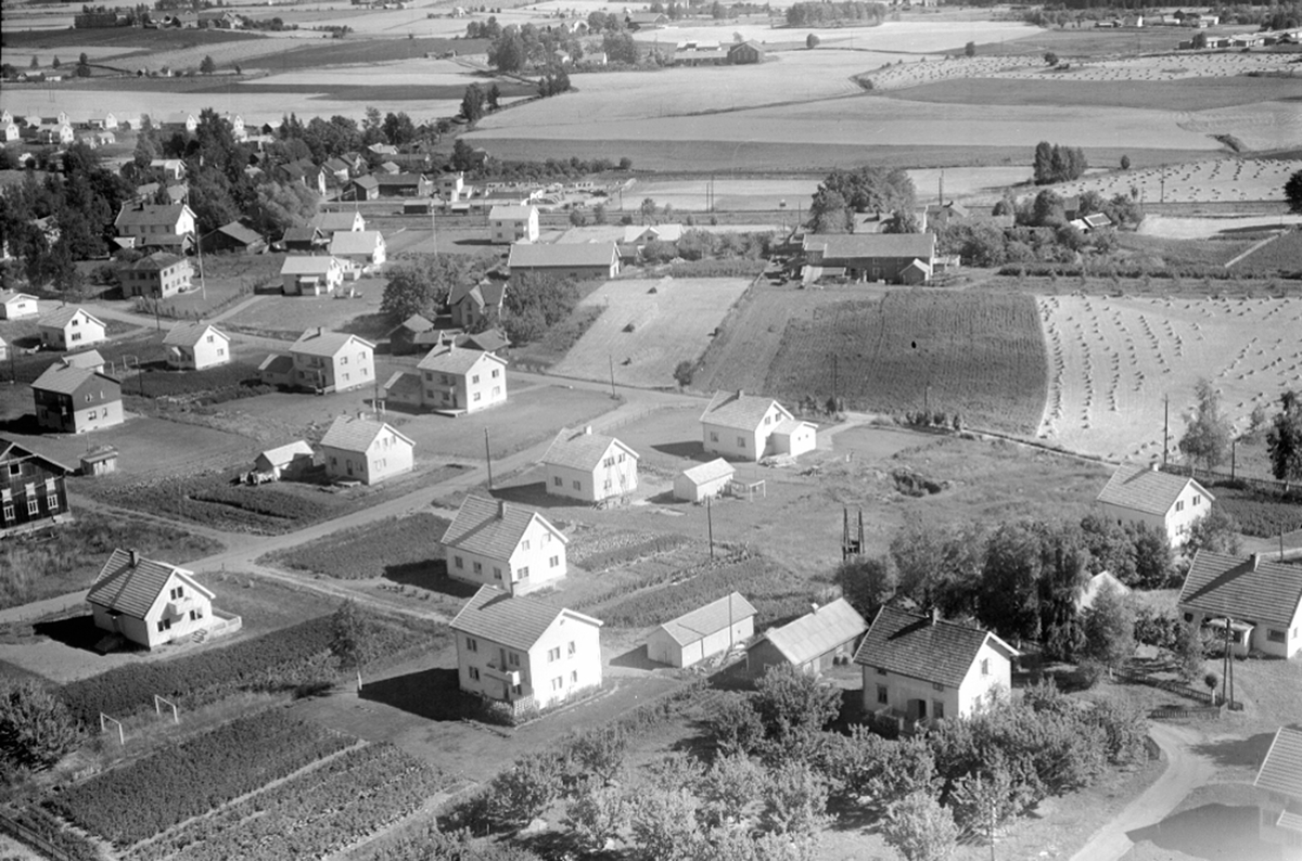 Widerøes Flyveselskap A/S, FLYFOTO STANGEBYEN, VOLLAOMRÅDET