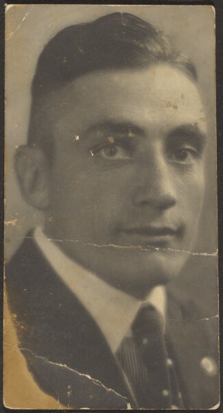 Louis Fleckenstein, [Portrait of a Man with Spotted Tie]