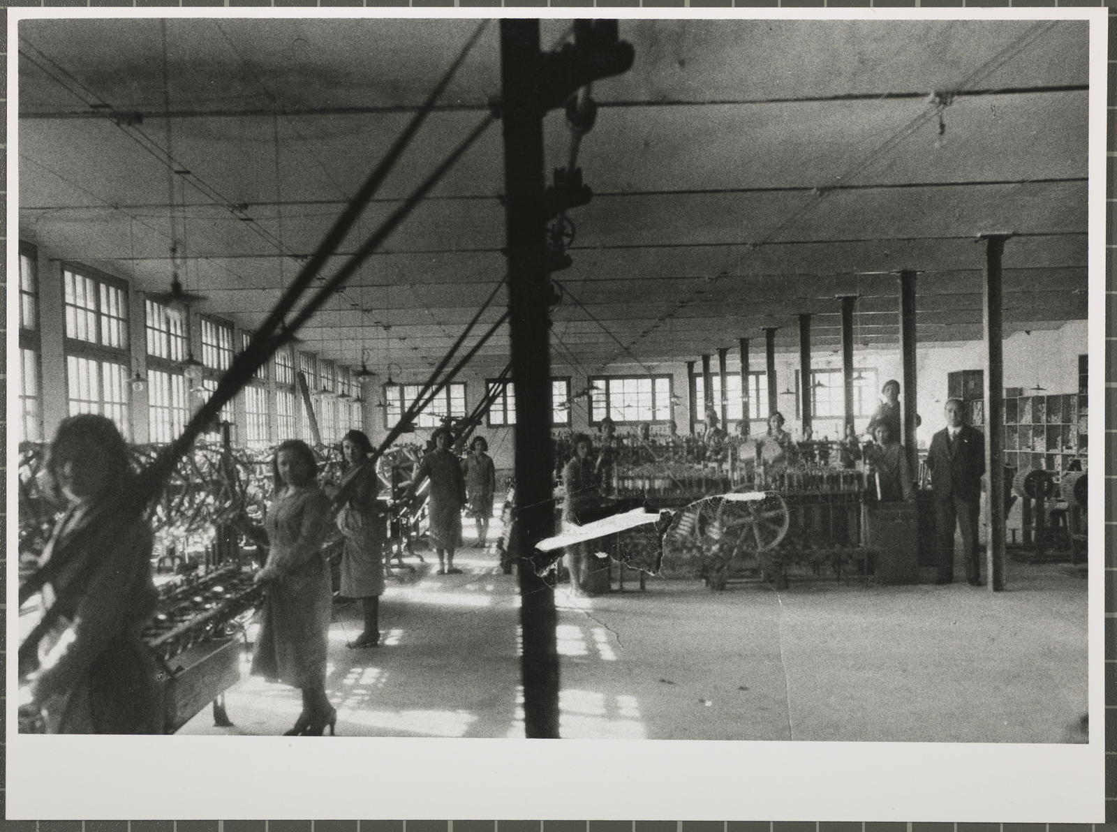 Desconegut, [Factory in Weaver House warehouses]