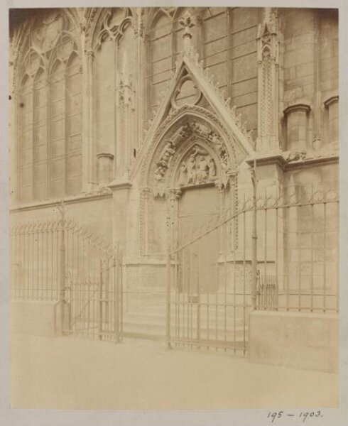 Atget, Jean-Eugène-Auguste, Doorway, Notre Dame, Paris