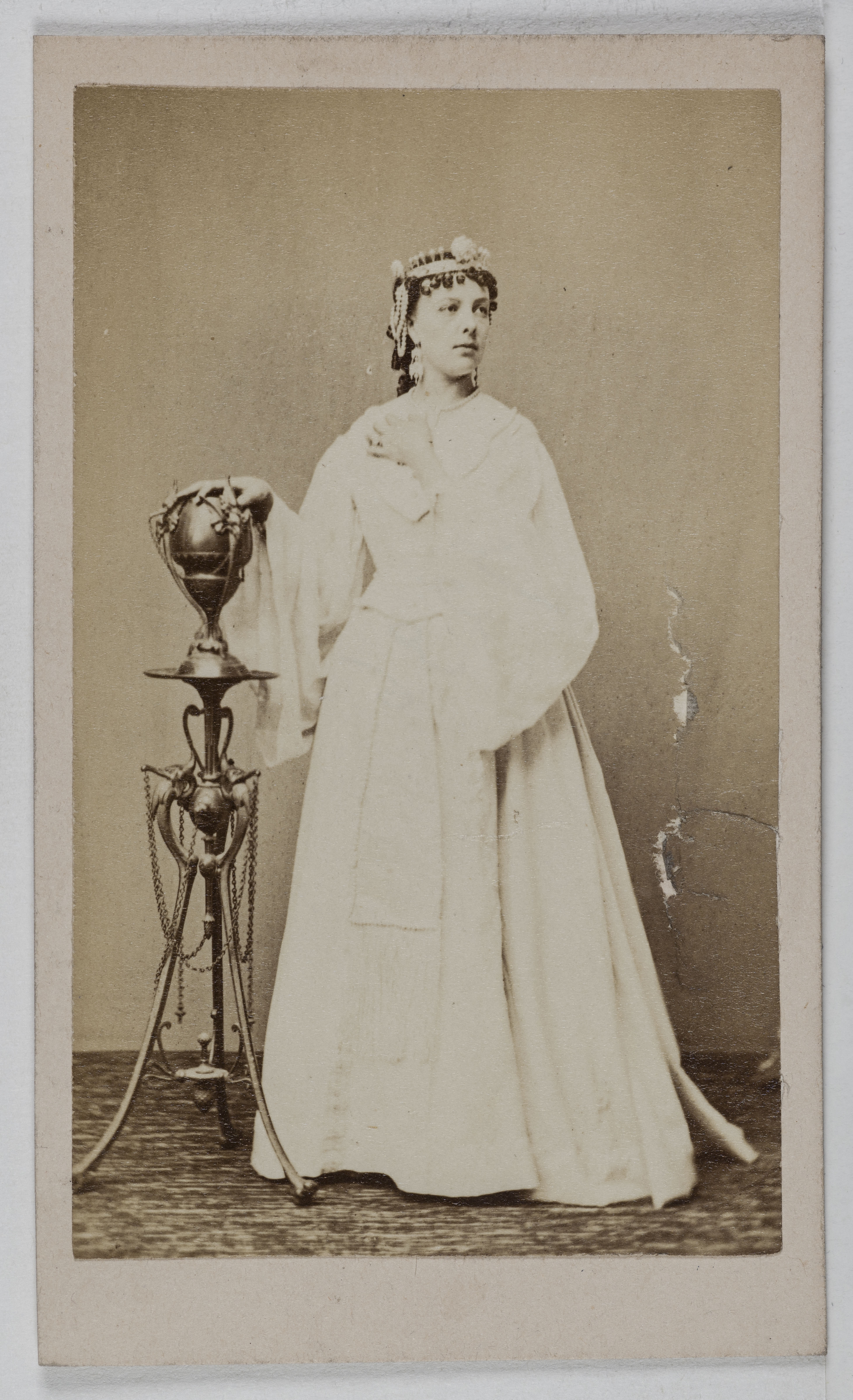 Anonyme, Portrait de Lloyd Marie, (Marie Emilie Jolly, dite), (ép. Georges Vibert), (1842-1897), (actrice)