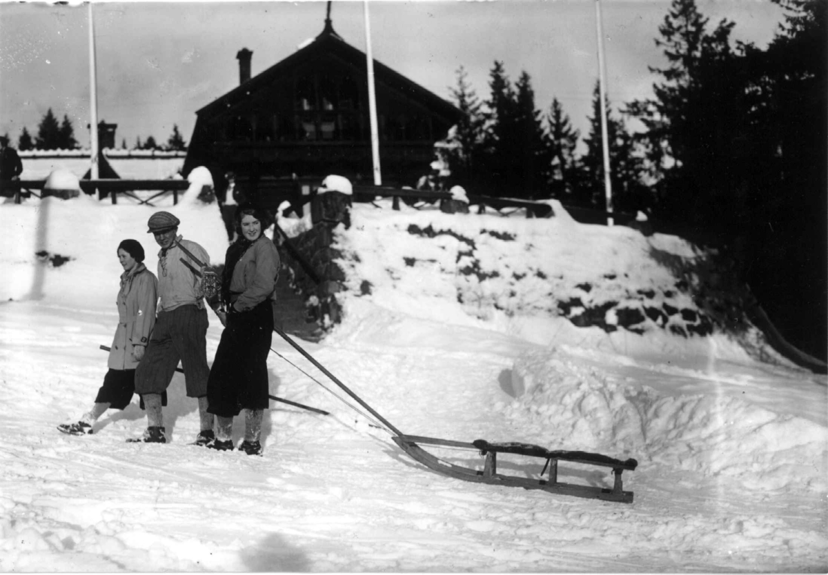 Hermann Christian Neupert, Oslo, Frognerseteren 1930. Vintermotiv. Aking