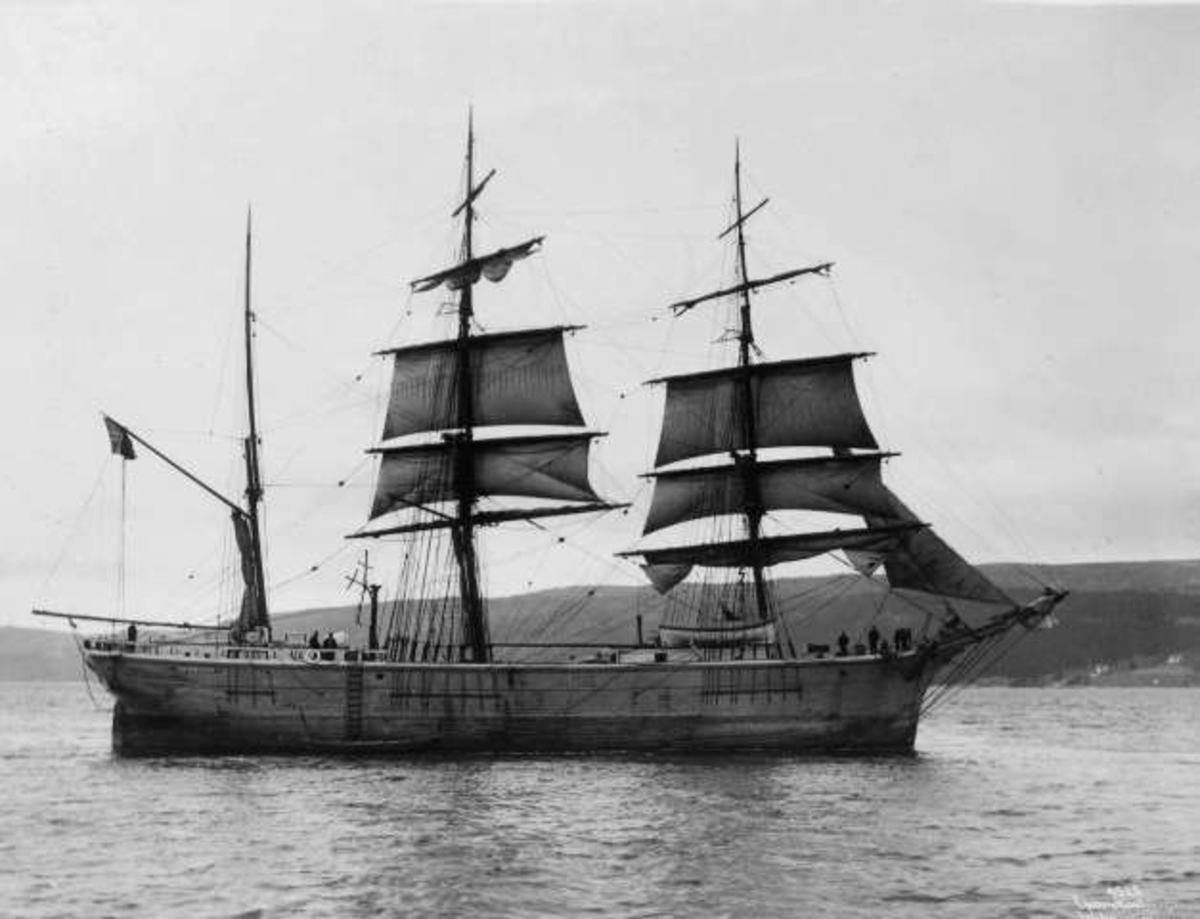 Anders Beer Wilse, Seilbåter-skuter