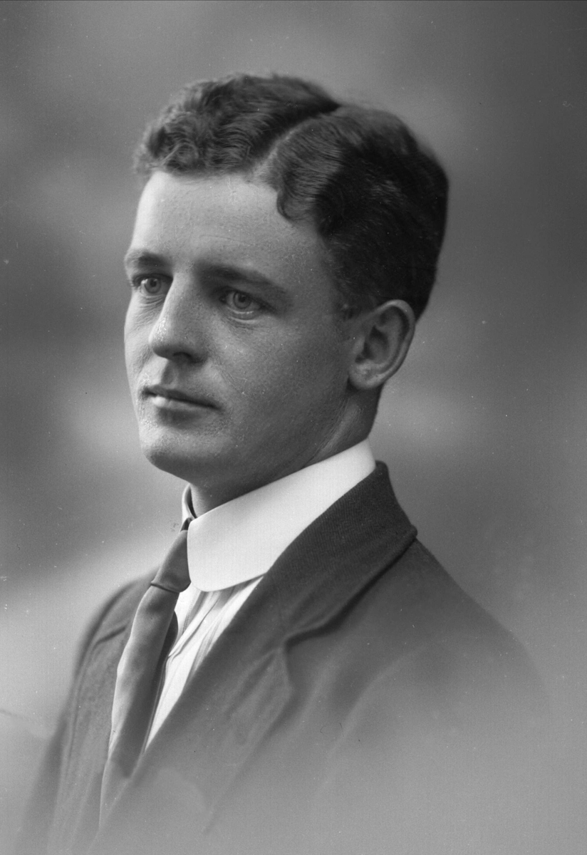 Gustav Borgen, NFB.37862