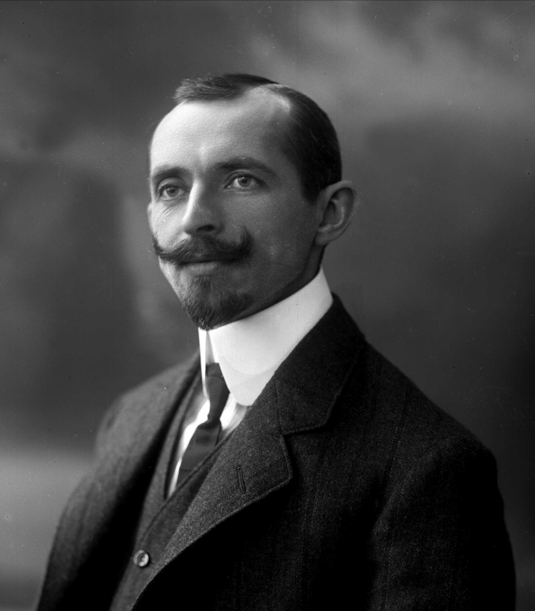Gustav Borgen, NFB.10068A