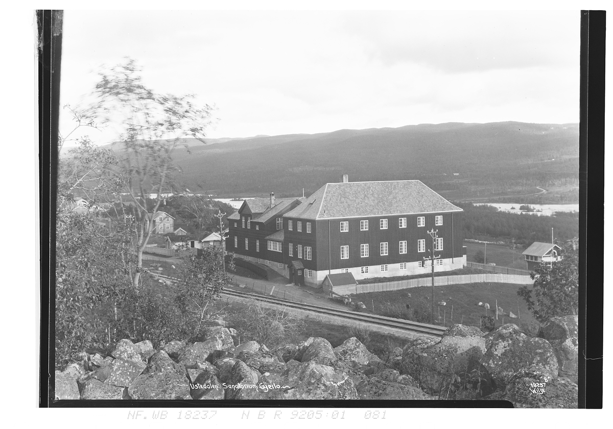 Anders Beer Wilse, Konv: Ustedalen sanatorium vest og nordfasade