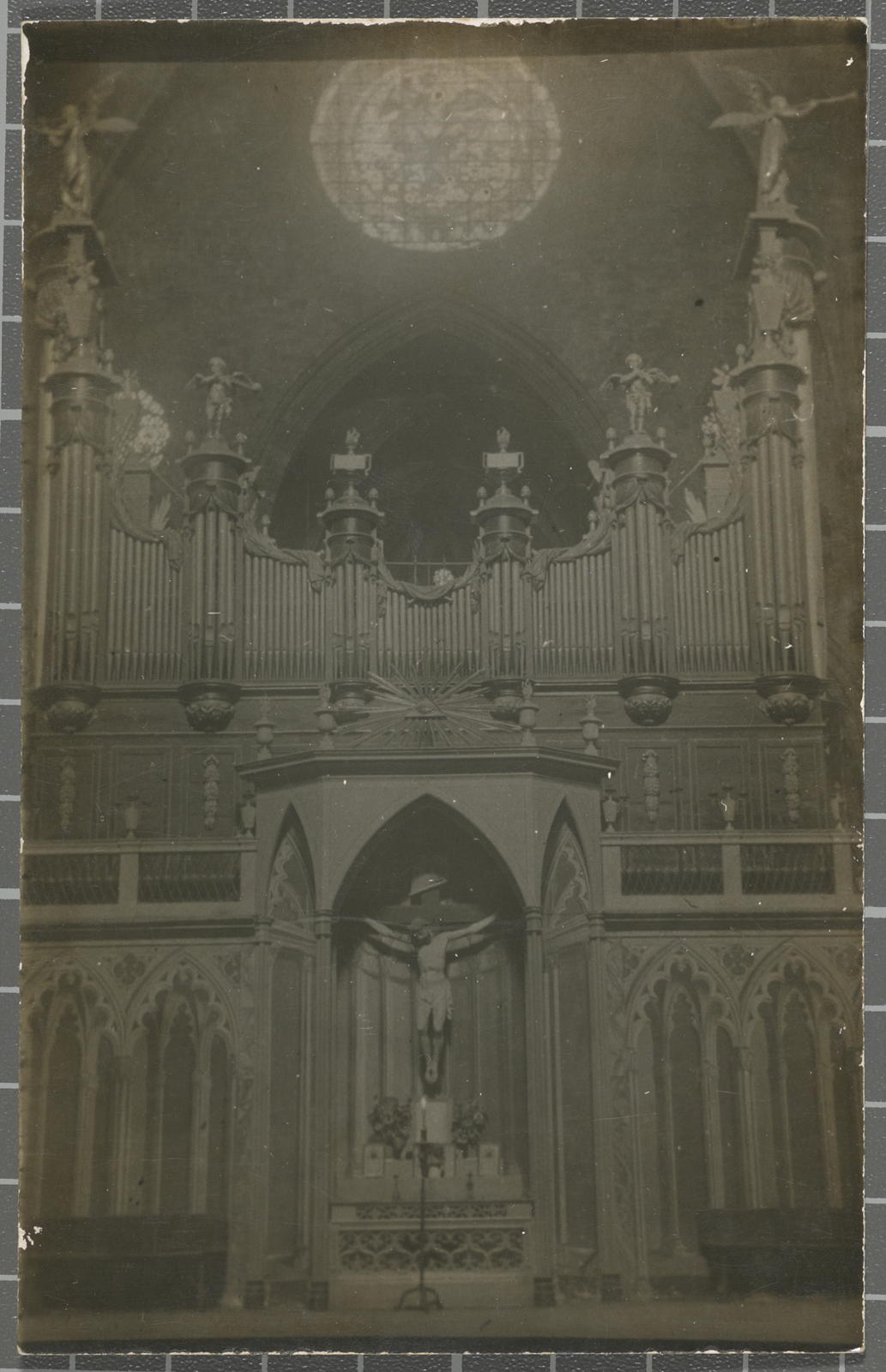 Desconegut, [The Cathedral organ]