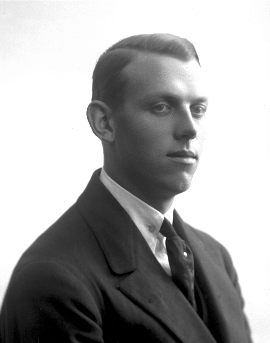 Gustav Borgen, NFB.34089