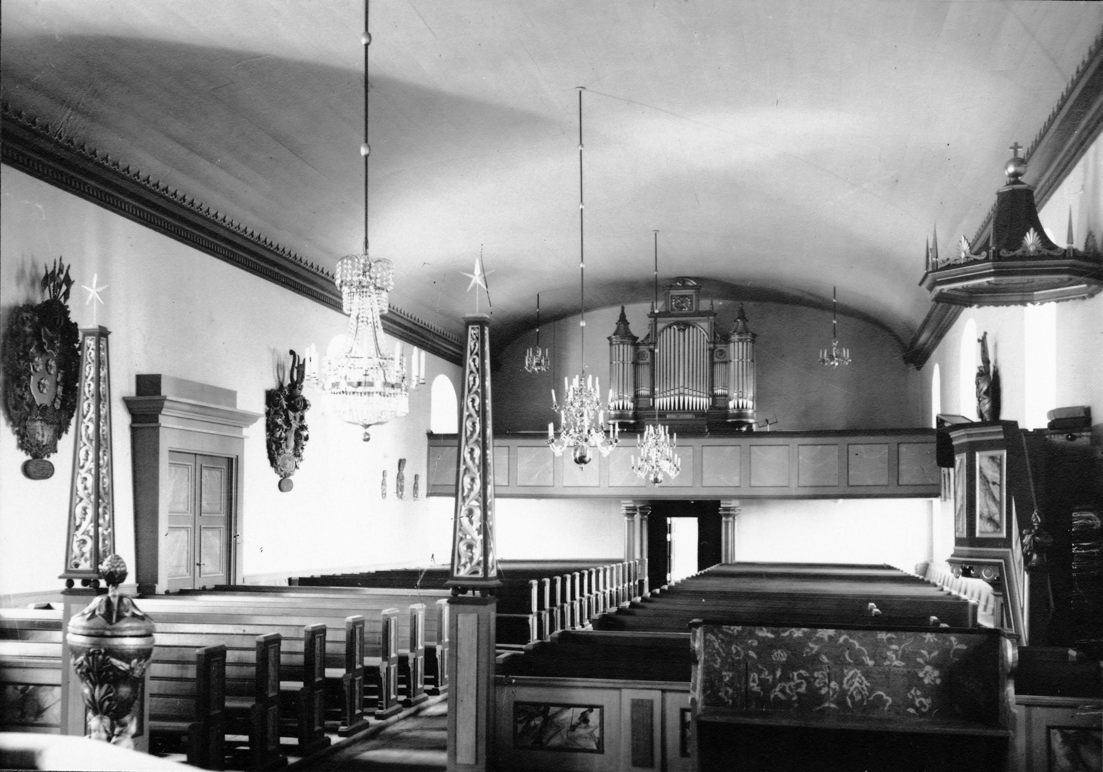 Adolf Niklasson, Hova kyrka