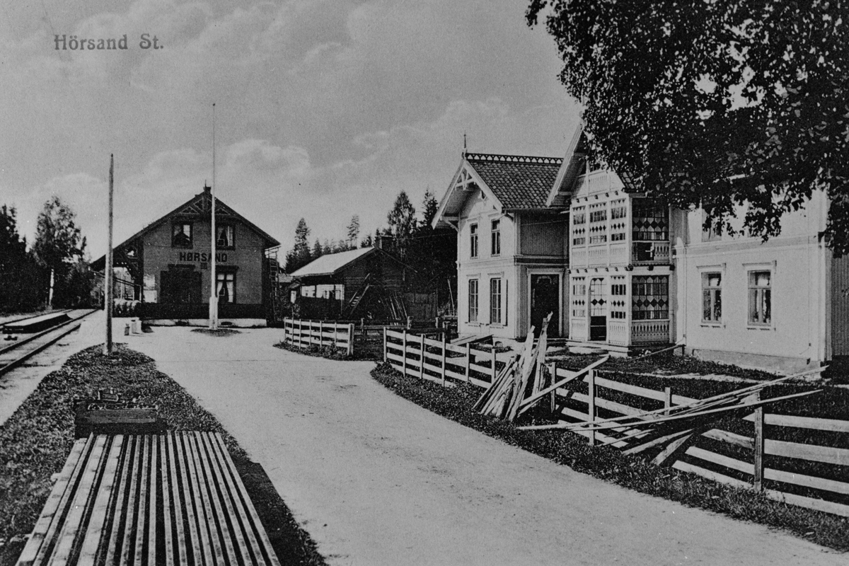 Anno Domkirkeodden, HØRSAND JERNBANESTASJON, TORPS LANDHANDLERI, BUTIKK. POSTKORT.