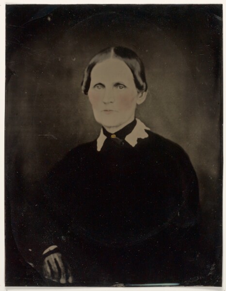 Unknown, [Portrait of woman]