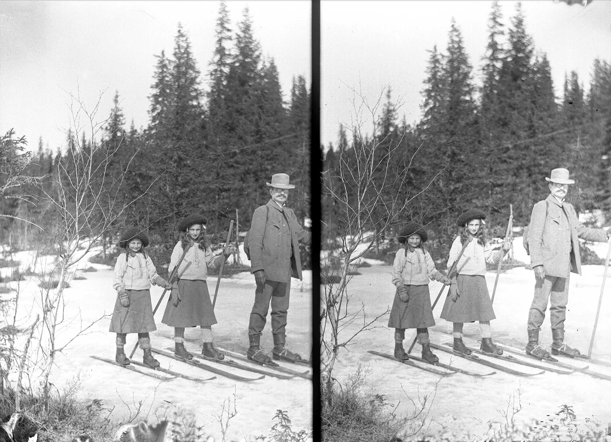 Axel Quinsgaard Wiborg, Far Axel Q. Wiborg med døtre på ski på Holoa, Hadeland, 1906.