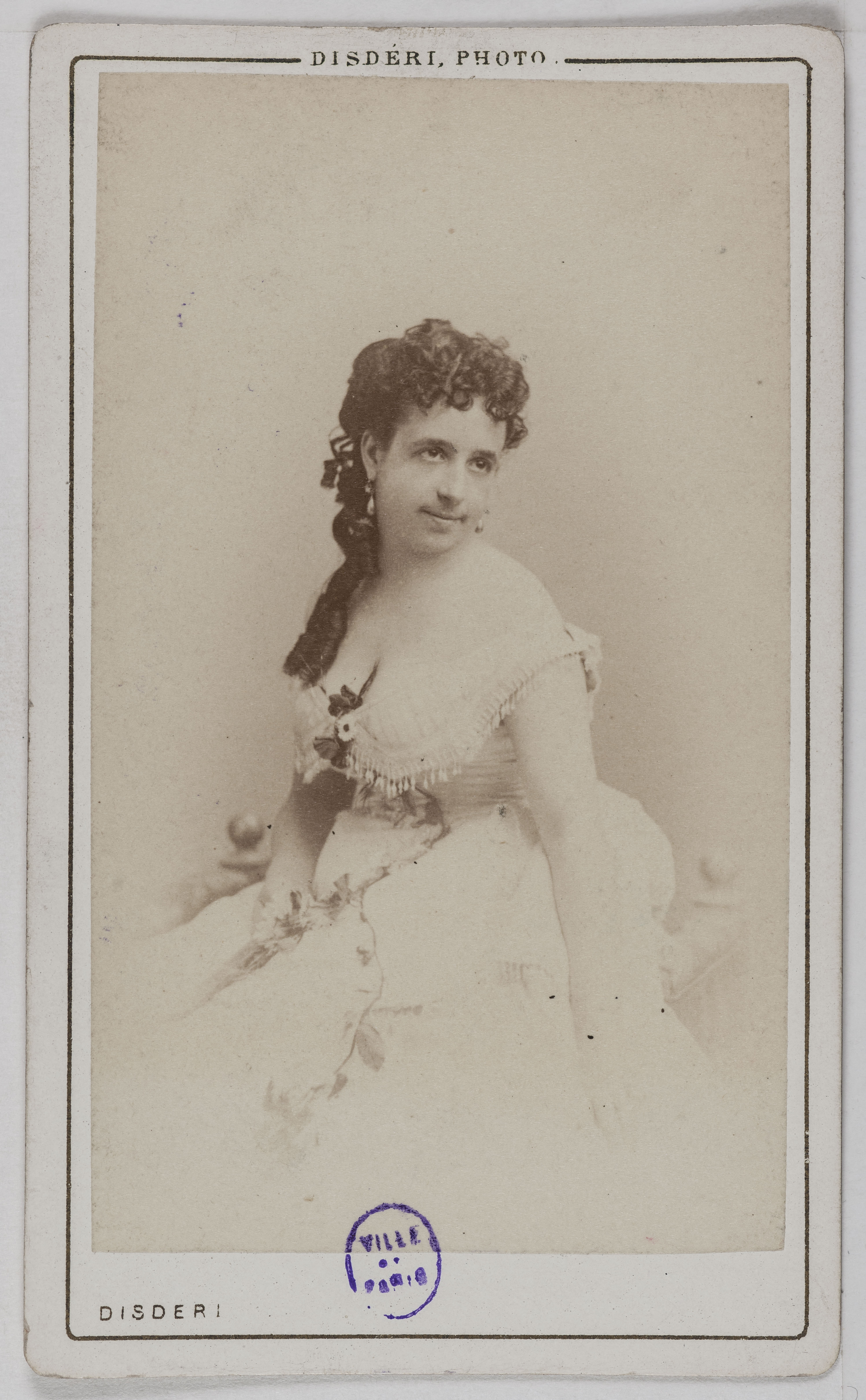 André-Adolphe-Eugène Disdéri, Portrait de Lovely, (Mme Désirée Larue, dite), (1837-), (actrice)
