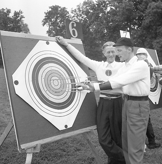 Arne Andersson, Enligt notering: "Bågskytte Gustafsberg 9-9-56".