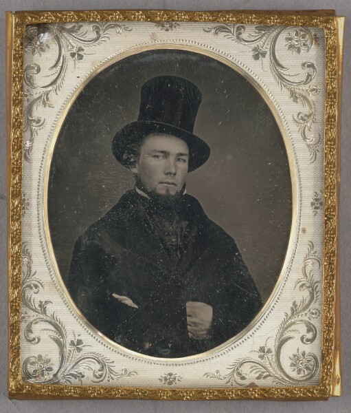 Unknown, [Portrait of a Seated Man with Chin Whiskers in Top Hat]
