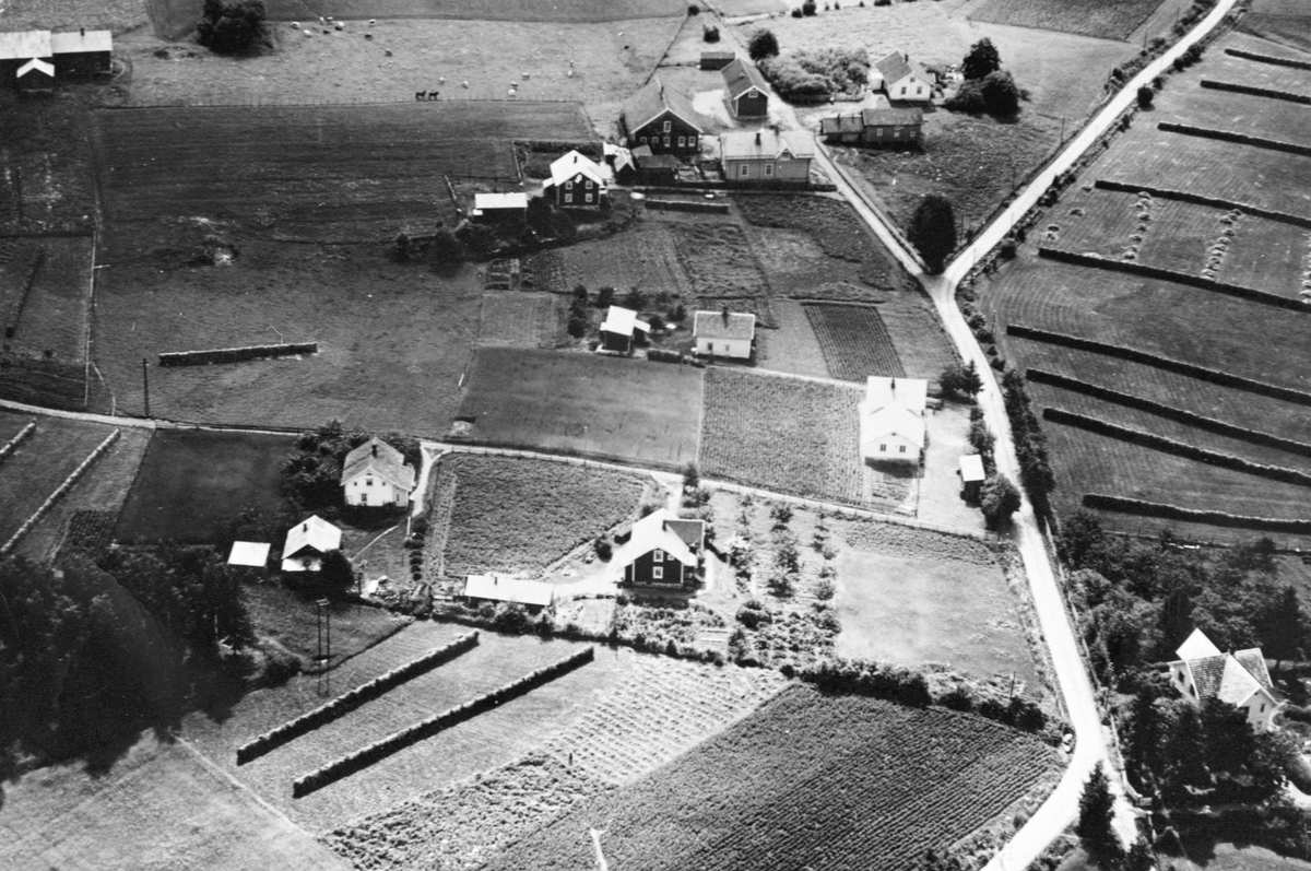 Anno Domkirkeodden, FLYFOTO, OMRÅDET VED ARSTAD SKOLE, OTTESTAD,