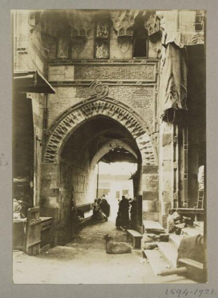 K.A.C. Creswell, Entrance portal of the wikala of Mamluk Sultan Qansuh al-Ghawri in Khan al-Khalili, Cairo