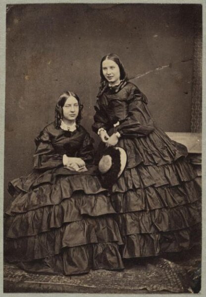 Unknown, Carte-de-visite photographs (480). Four photographs  are dry-mounted to each sheet (120).
