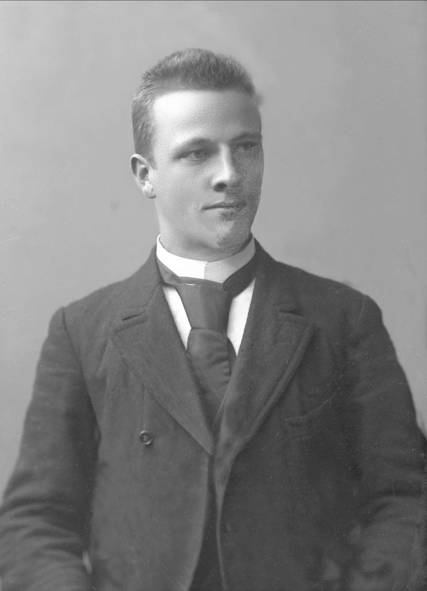 Gustav Borgen, NFB.52547