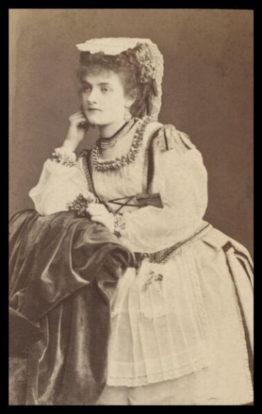 London Stereoscopic and Photographic Company, Guy Little Theatrical Photograph