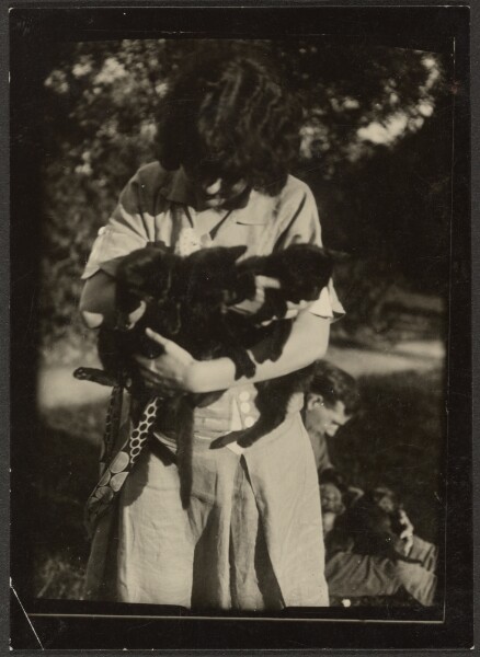 Louis Fleckenstein, [Florence with Kittens]