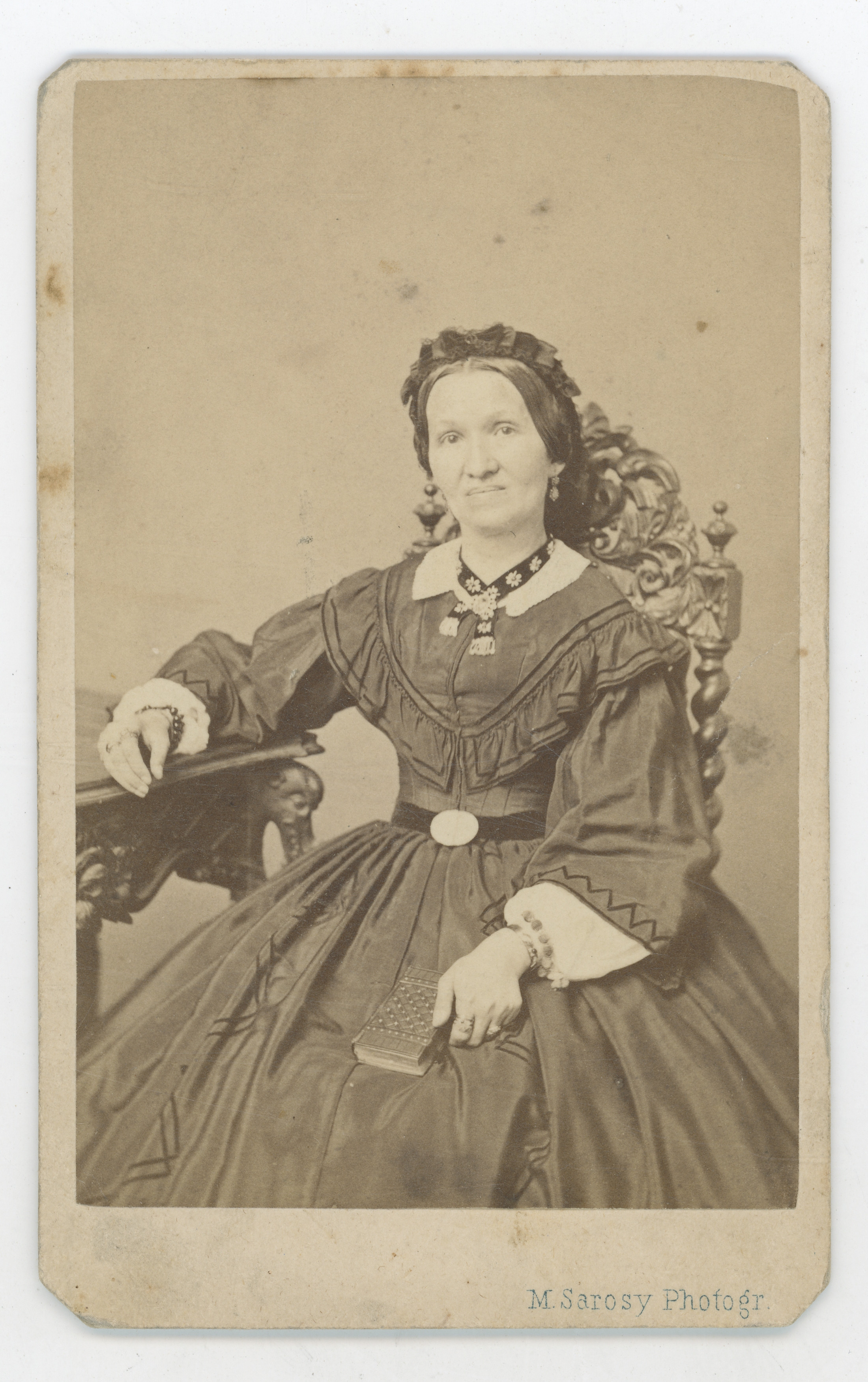 M. Sarosy, Gospođa Suvich Fürst