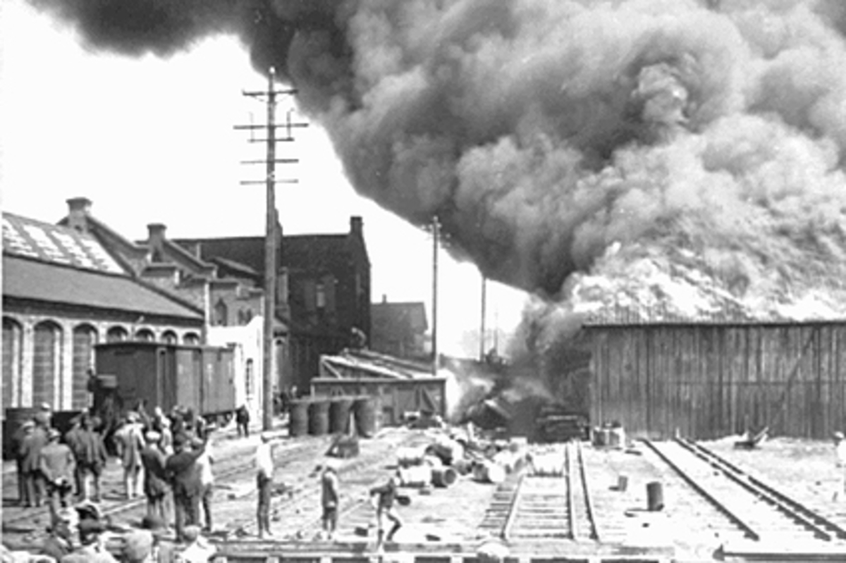 Anno Domkirkeodden, BRANN, HAMAR DAMPSAG, JERNBANEVERKSTEDET, ESPERN, DEN 09. 06. 1914.