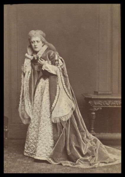 London Stereoscopic and Photographic Company, Guy Little Theatrical Photograph