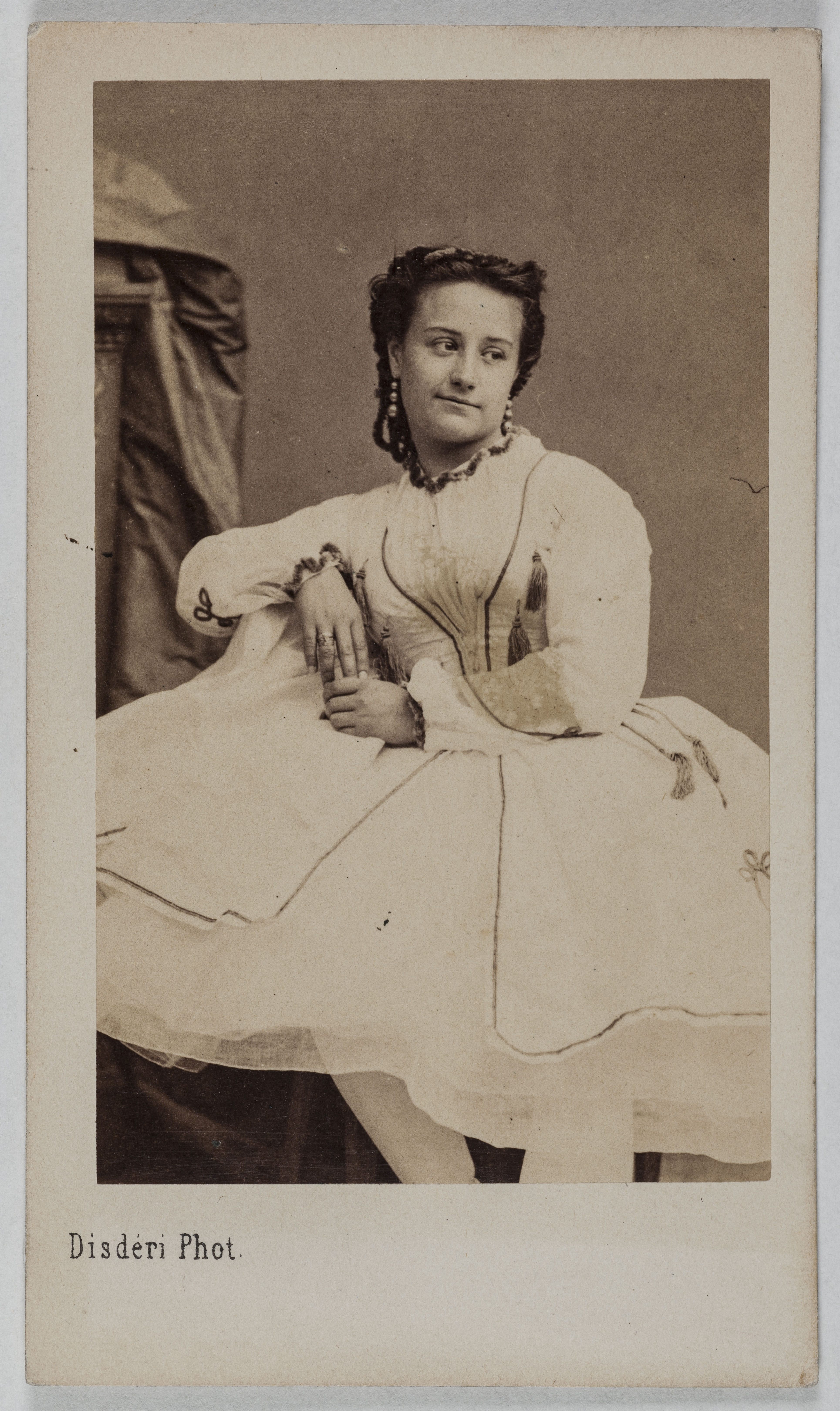 André-Adolphe-Eugène Disdéri, Portrait de Fiocre Louise, (dit Colin) (danseuse)