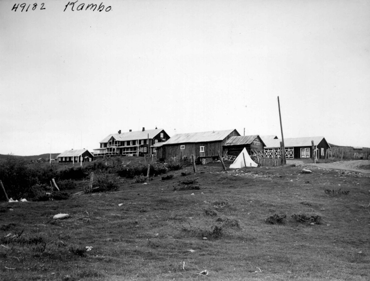 Anders Beer Wilse, Kamben Hotell på Kamben Stølslag på Gol. Fotografert i 1941 av Anders Beer Wilse.