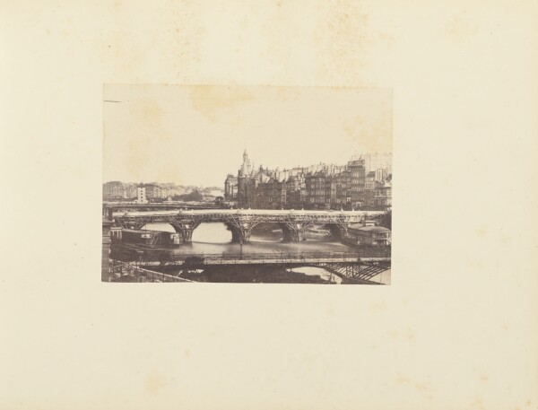 Unknown, Vue prise du pont des Arts a Paris