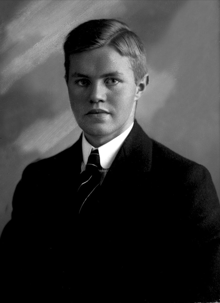 Gustav Borgen, NFB.05758