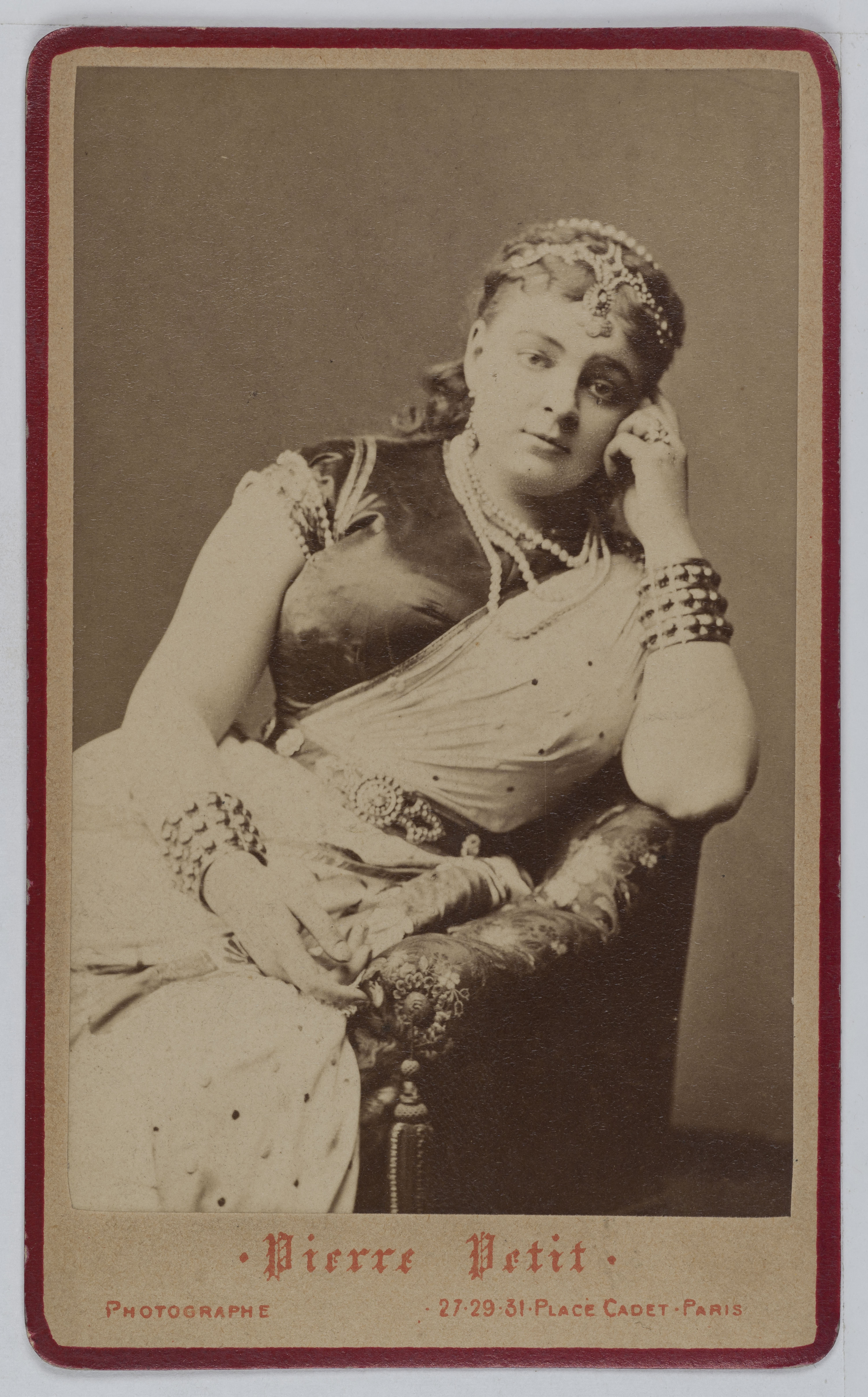 Pierre Petit, Portrait de Joséphine Rescke (1855-1891), cantatrice polonaise à l'Opéra.