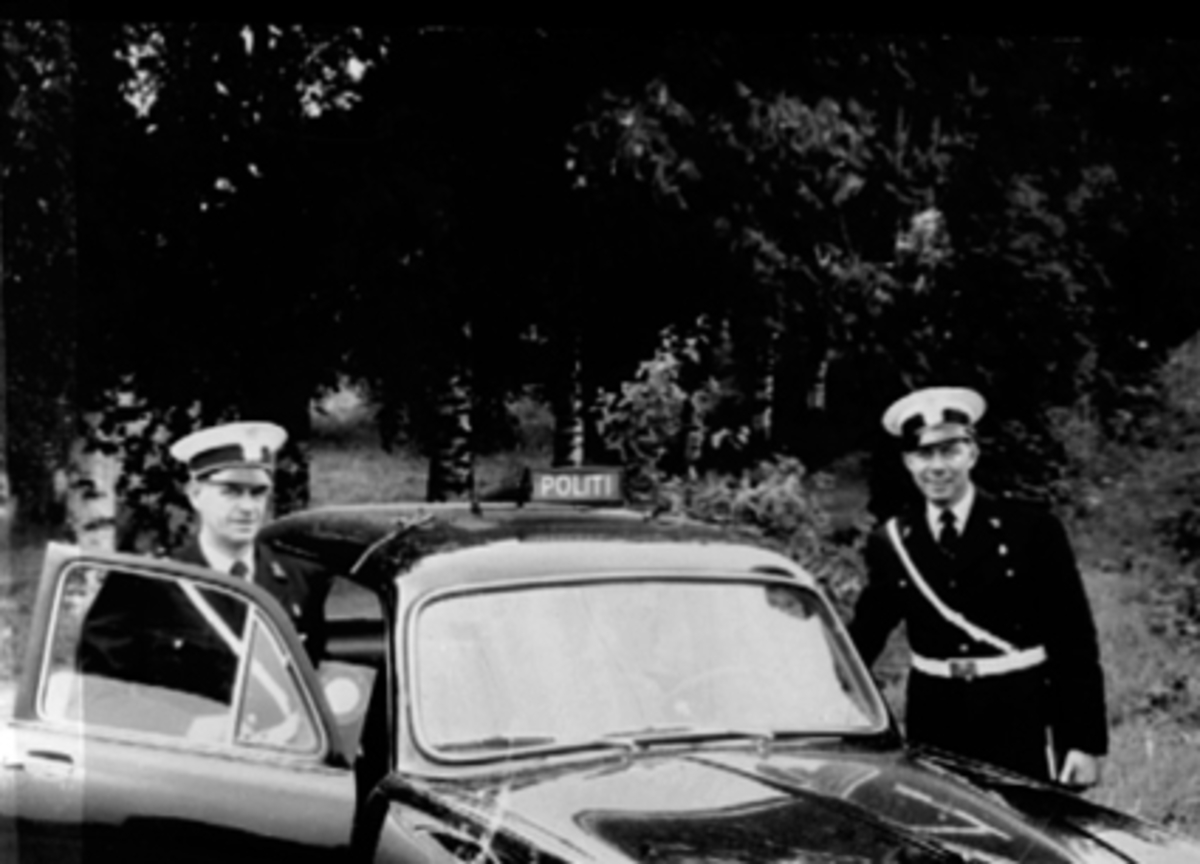 Anno Domkirkeodden, GRUPPE 2 POLITI I UNIFORM, POLITIBIL, HAMAR POLITIKAMMER