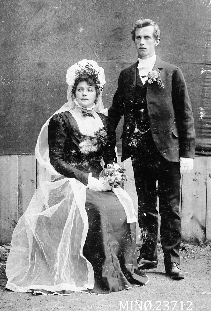 Henrik Augustinsson Stinessen, Brudepar - Kristian Andersen og Dortea Riise